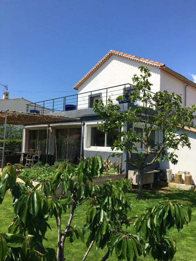 Au Domaine De Lea Apartment Hyeres Bagian luar foto