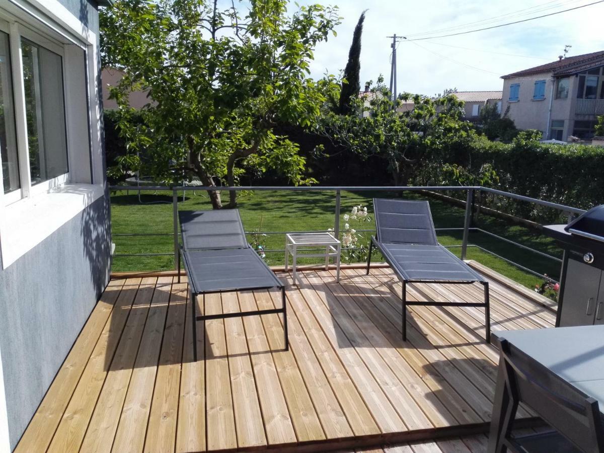 Au Domaine De Lea Apartment Hyeres Bagian luar foto